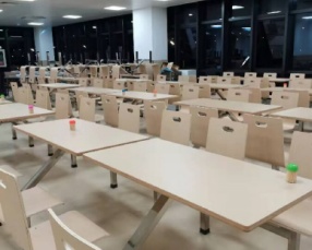 不鏽鋼餐（cān）桌椅HW-K010